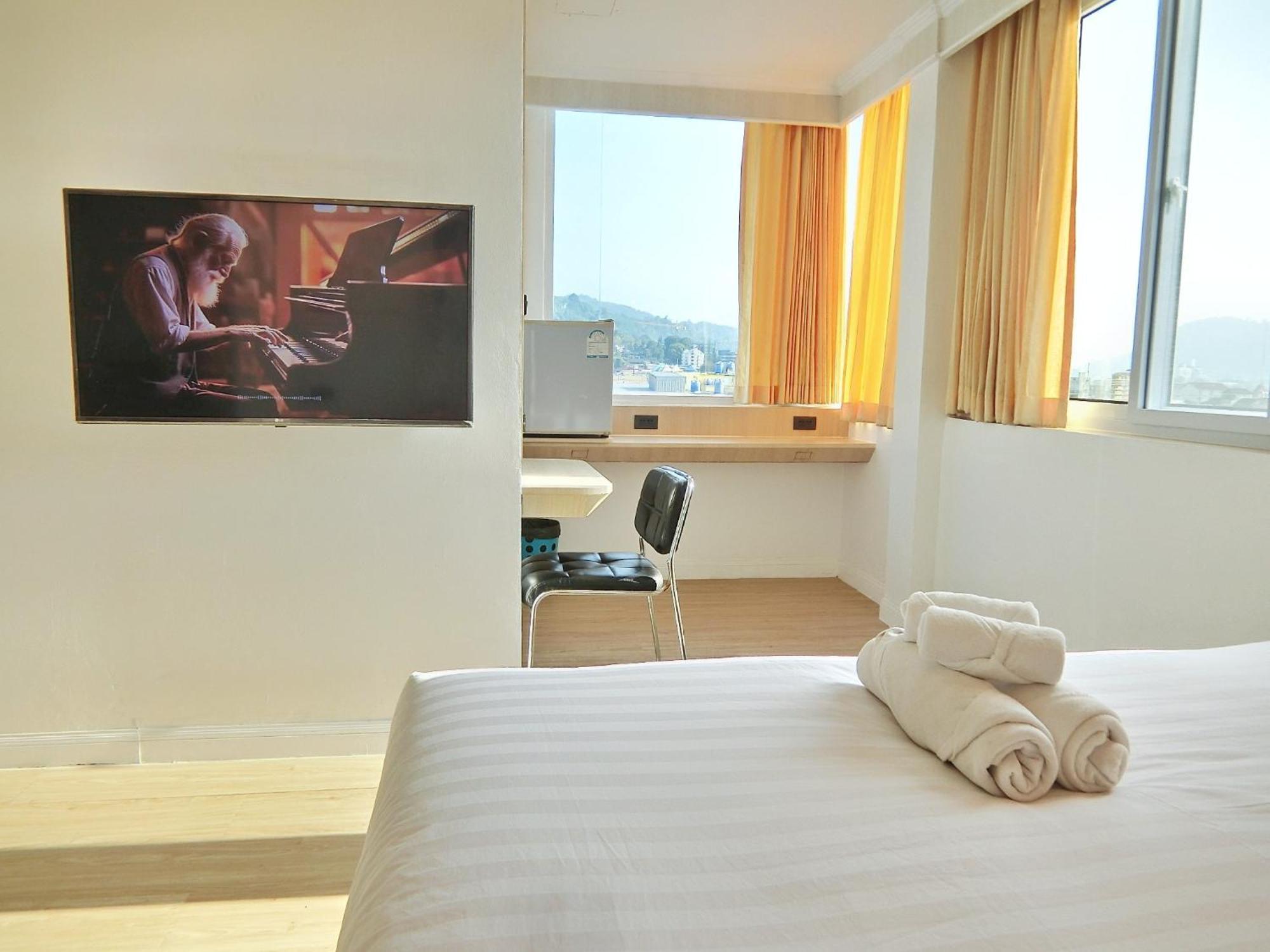 Patong Sira Boutique Residence - Newly Renovated מראה חיצוני תמונה