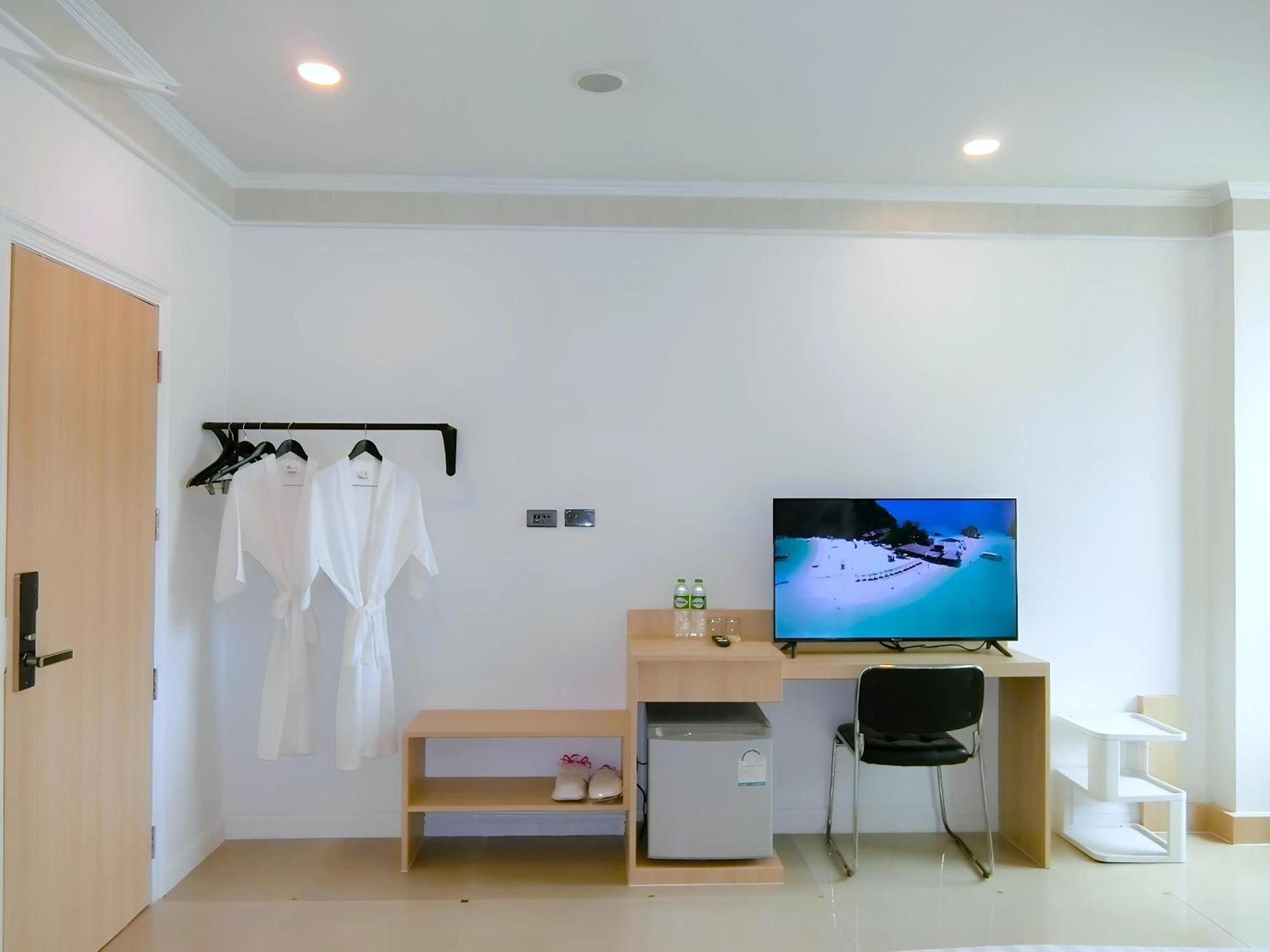 Patong Sira Boutique Residence - Newly Renovated מראה חיצוני תמונה