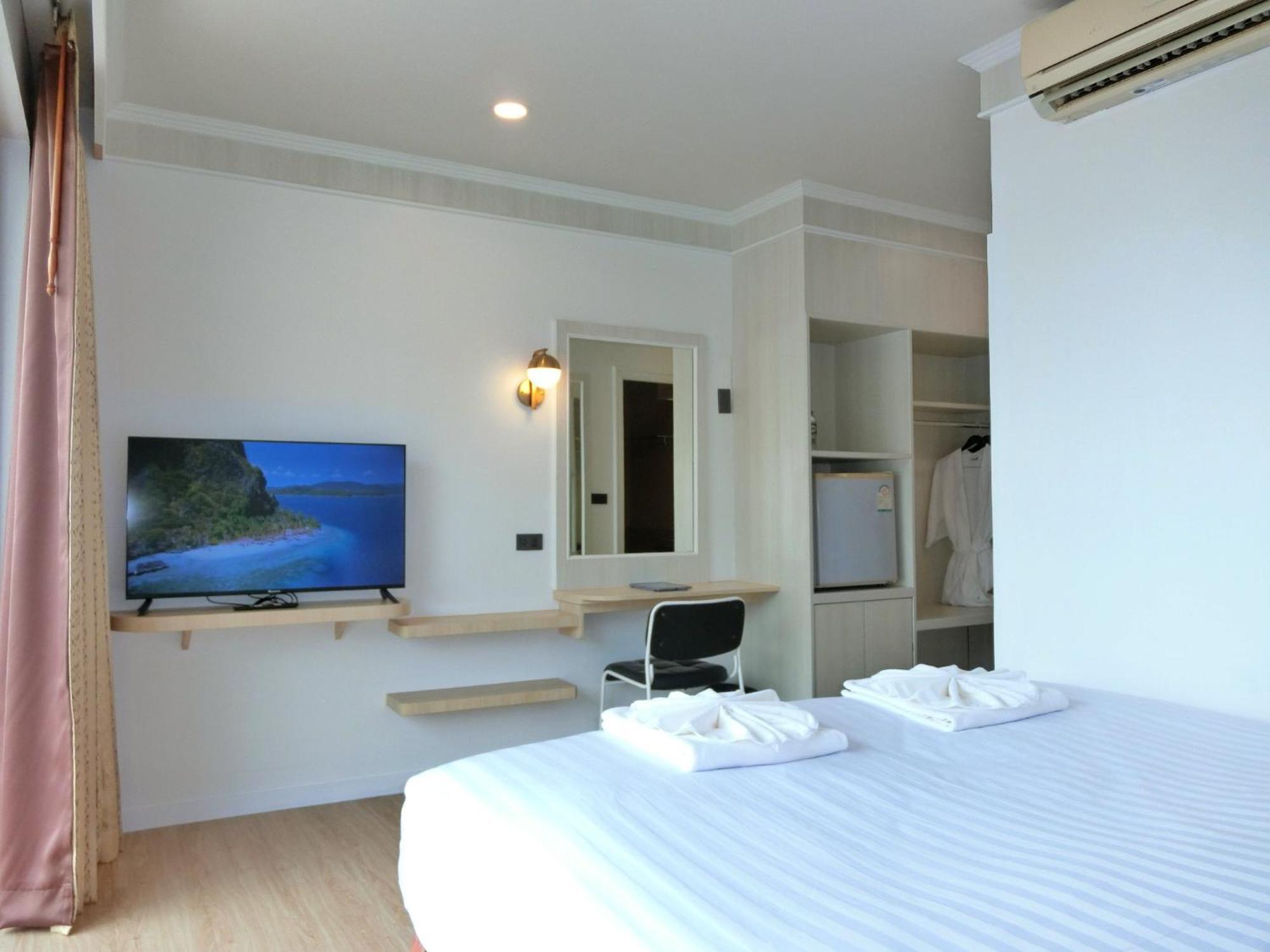 Patong Sira Boutique Residence - Newly Renovated מראה חיצוני תמונה