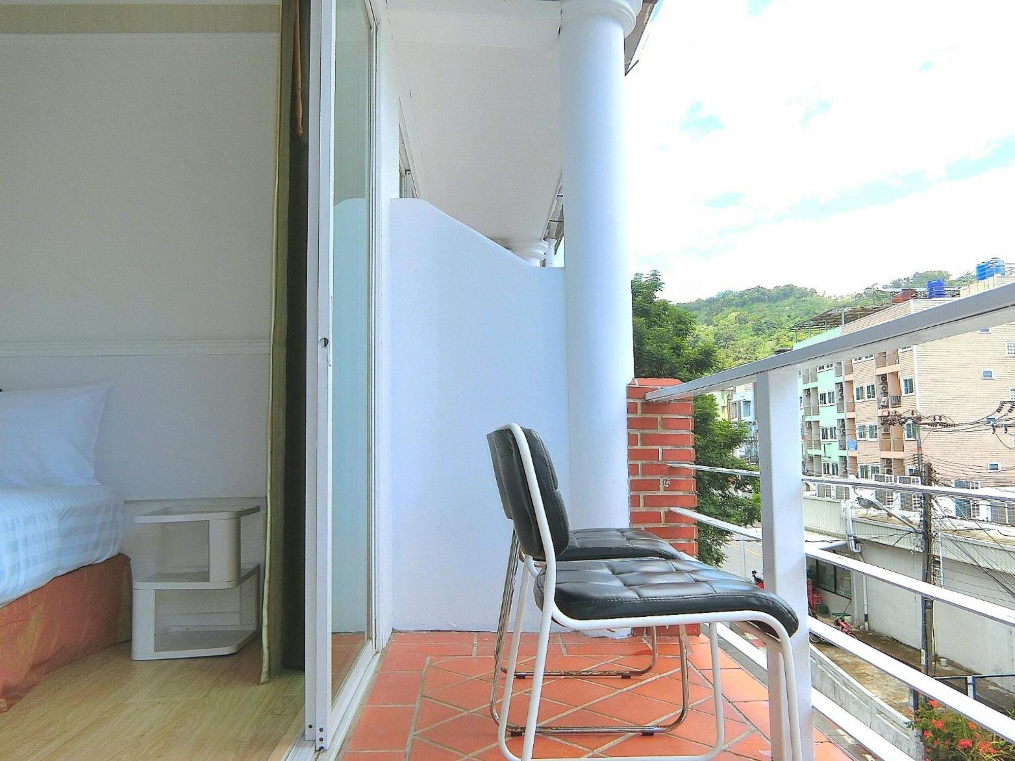 Patong Sira Boutique Residence - Newly Renovated מראה חיצוני תמונה