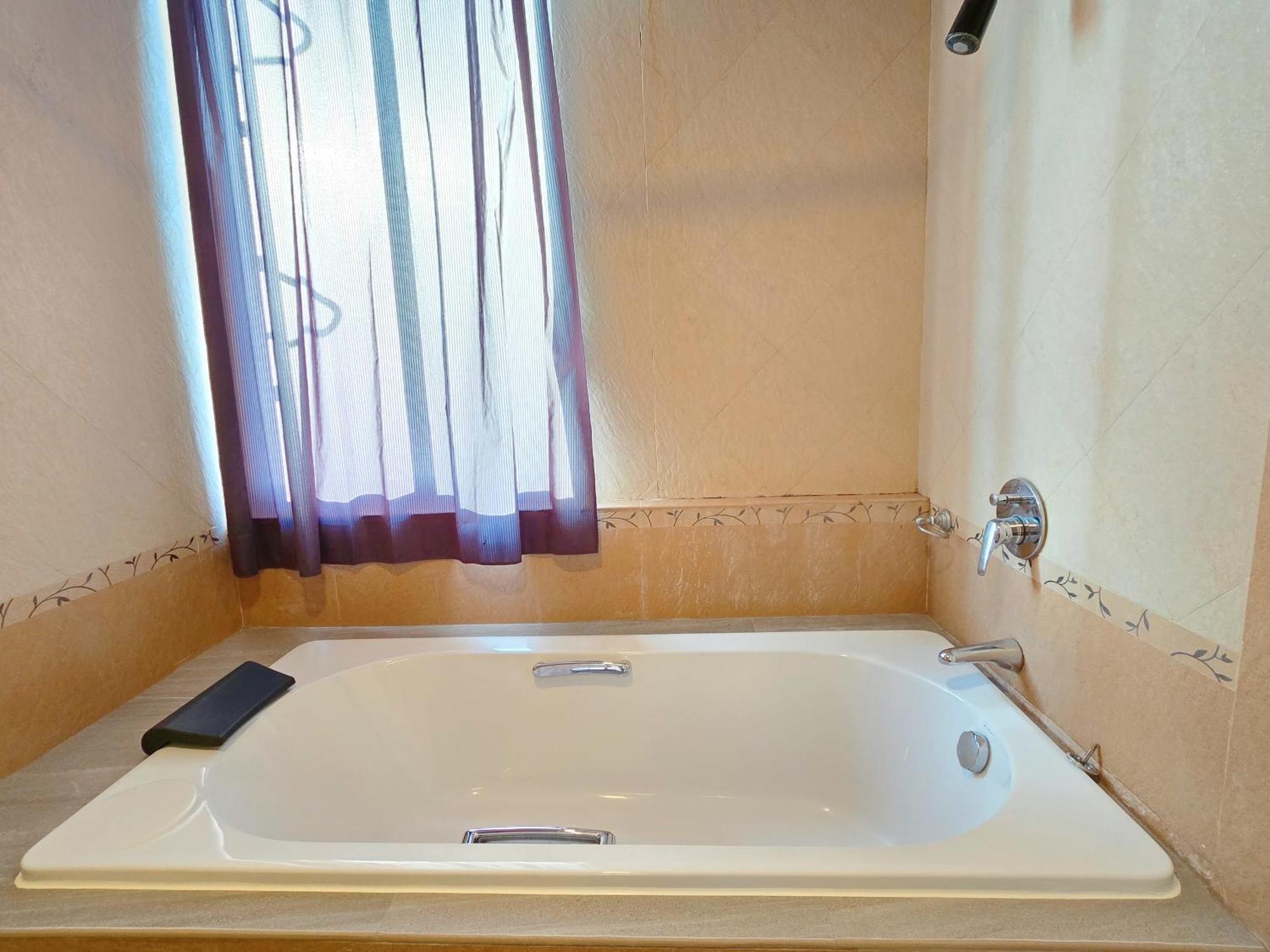 Patong Sira Boutique Residence - Newly Renovated מראה חיצוני תמונה