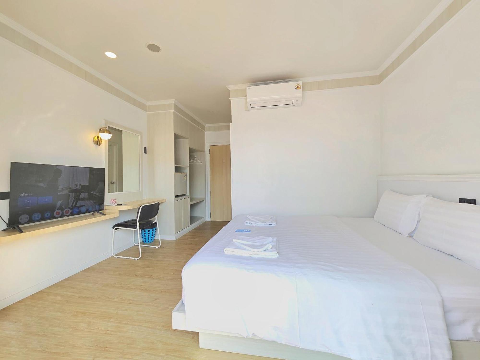 Patong Sira Boutique Residence - Newly Renovated מראה חיצוני תמונה